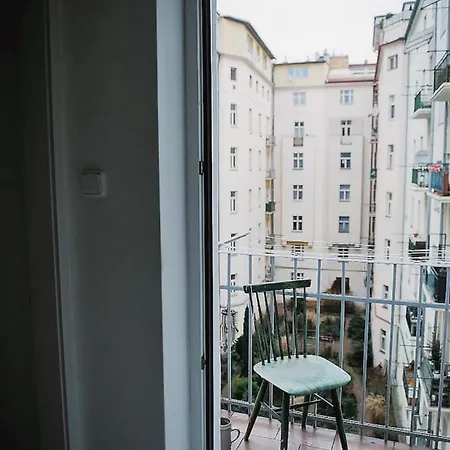 公寓 Stylish And Unique 2 Bedroom Flat With Balcony In Letna