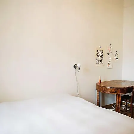 Stylish And Unique 2 Bedroom Flat With Balcony In Letna * Praga