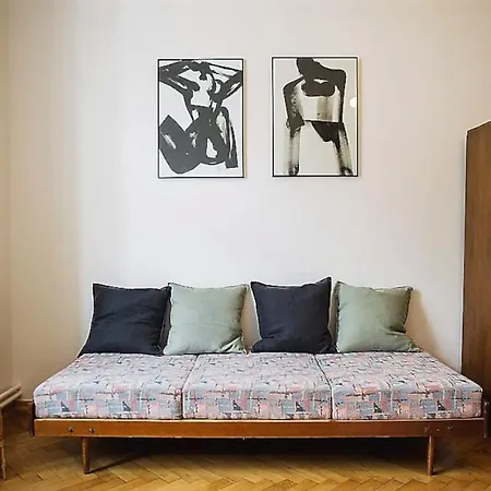 Apartment Stylish And Unique 2 Bedroom Flat With Balcony In Letna Prague